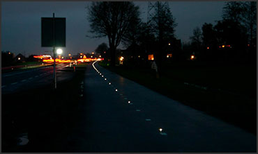 solar-led-road-marker-for-road-safety